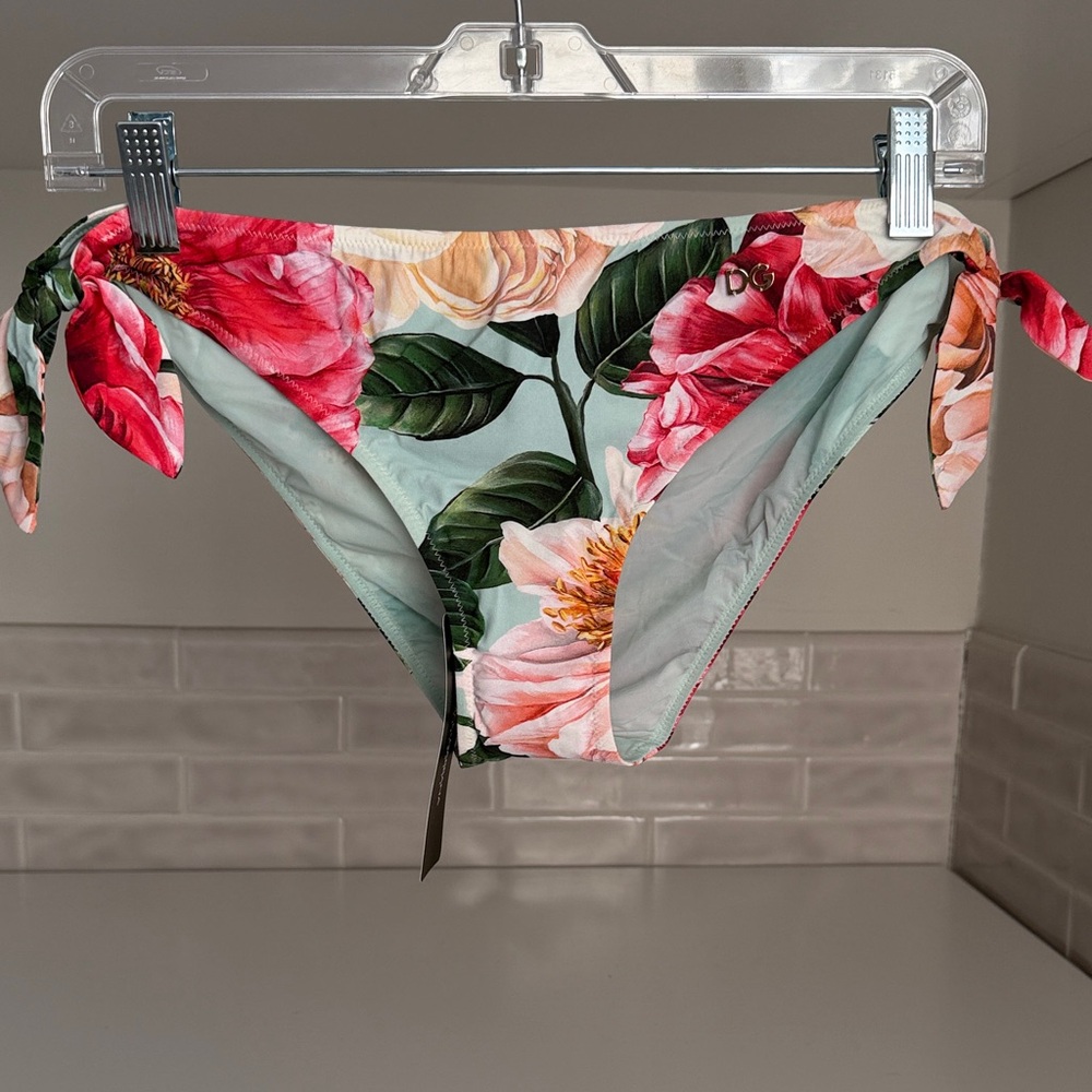 Dolce & Gabbana Multicolor Floral Bikini Top - Picture 4 of 12